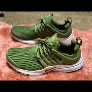 Nike Air Presto iD—Olive Green/White
